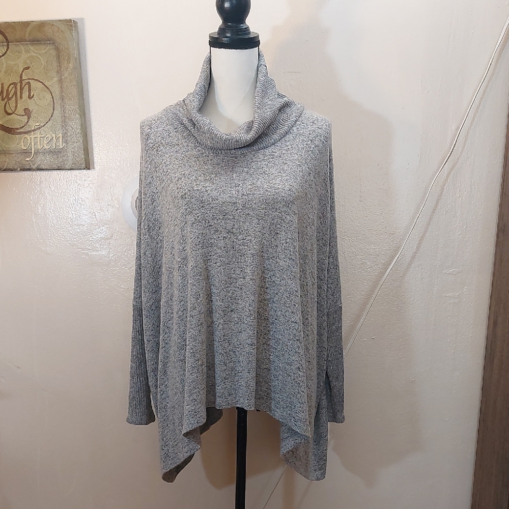 Freeloader Split Open Back Cowl Neck Batwing Poncho Sweater Size L